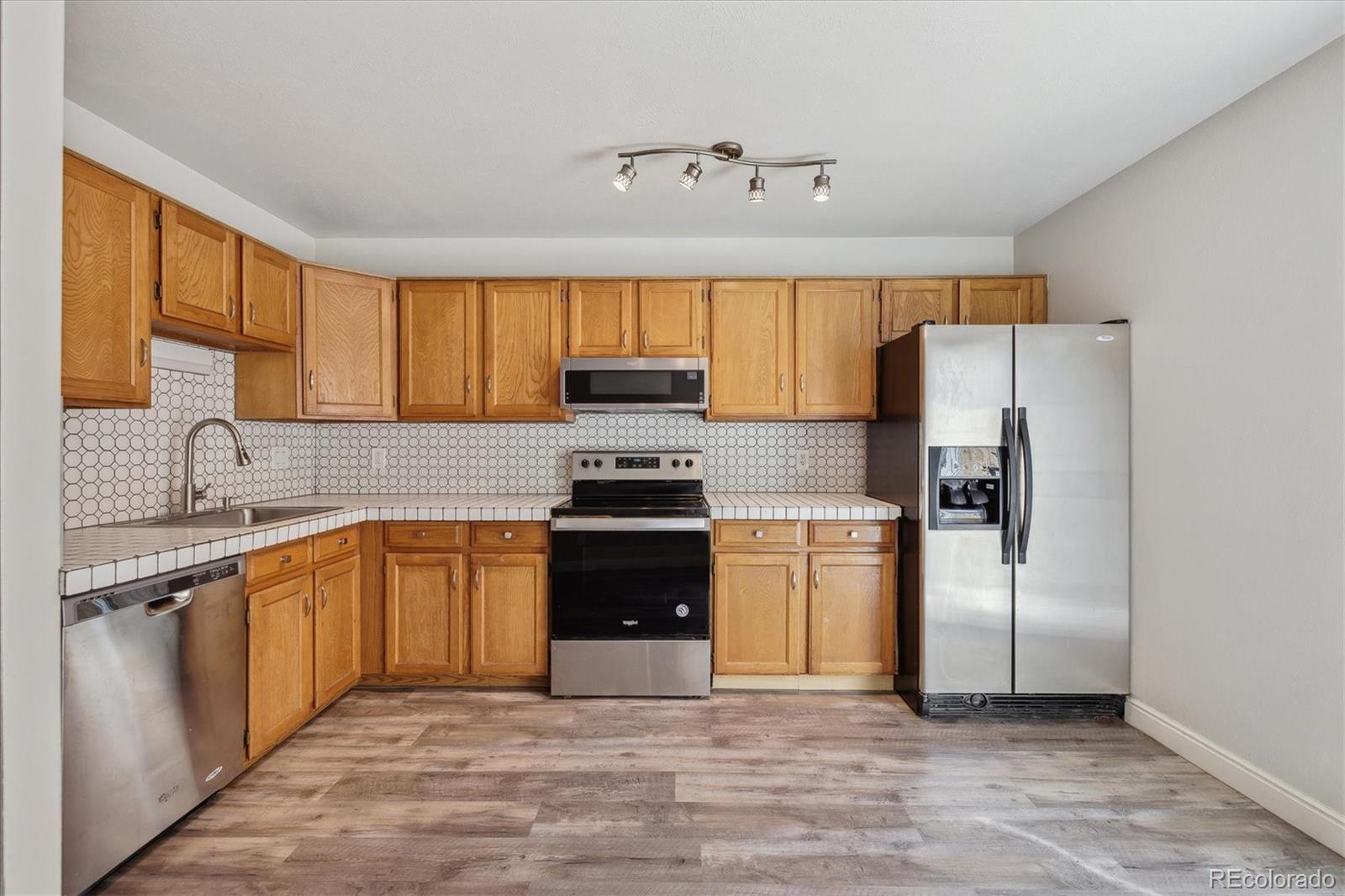 8915 Field Street Unit: 118