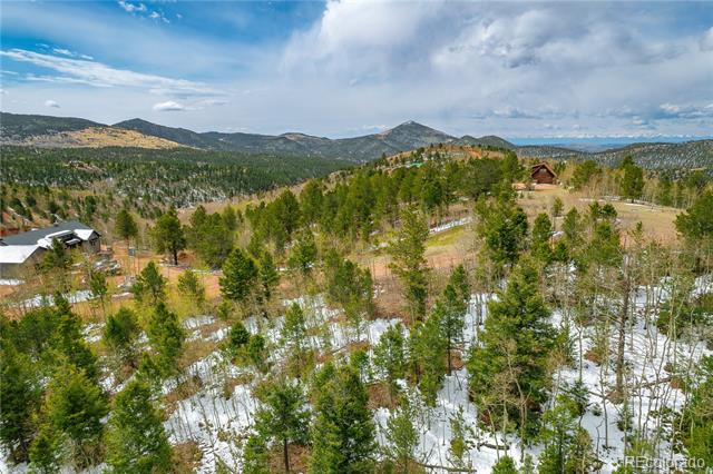 224 Deadwood Road