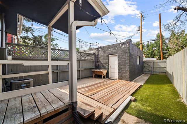 35 W Byers Place
