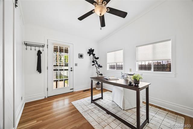 35 W Byers Place