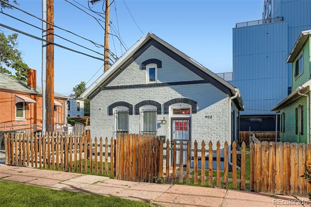 923 W 12th Avenue