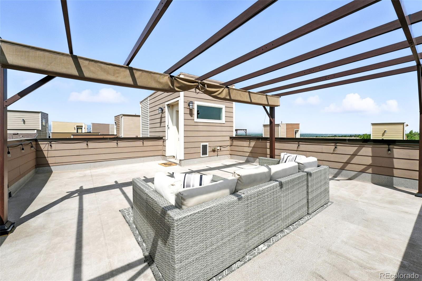 8332 Rivulet Point