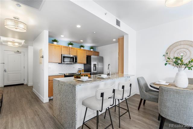 300 W 11th Avenue Unit: 6D