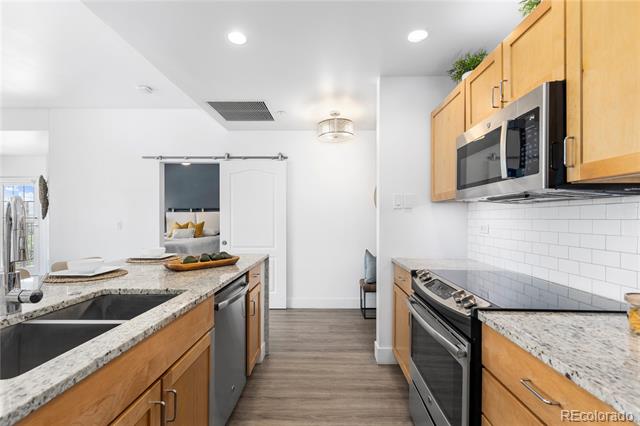 300 W 11th Avenue Unit: 6D