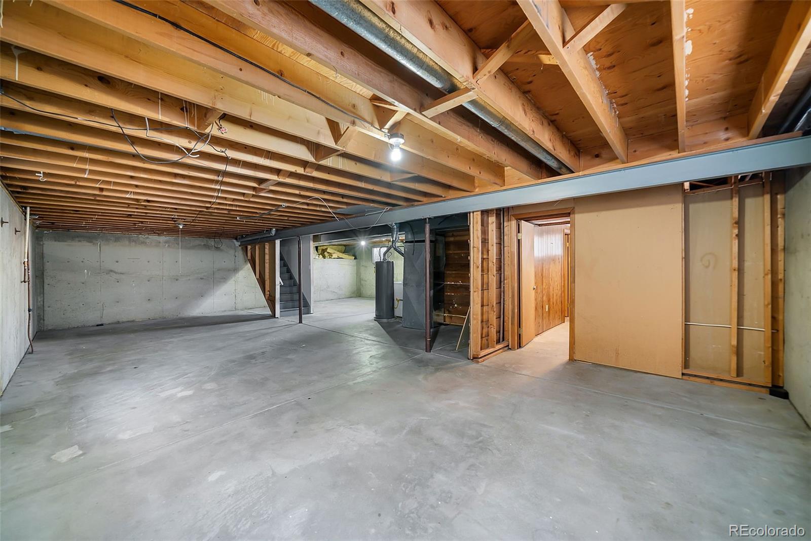 2801 S Roslyn Street