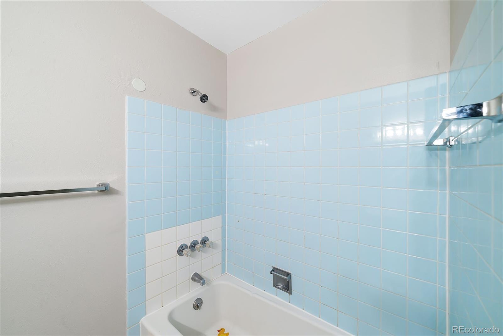 2801 S Roslyn Street