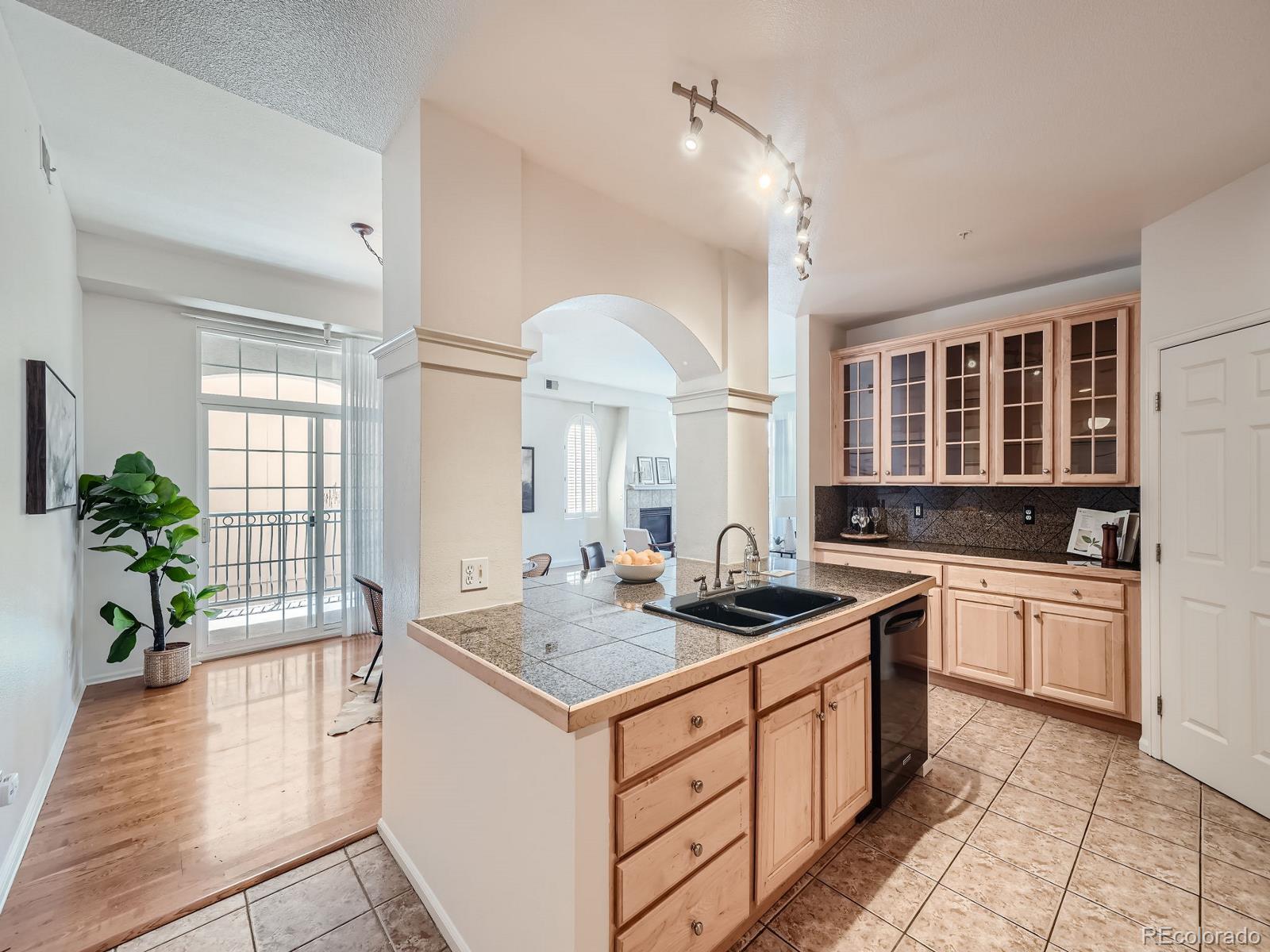 1140 Cherokee Street Unit: 404