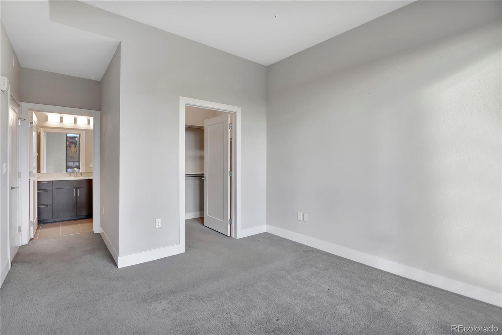 6618 E Lowry Boulevard Unit: 210