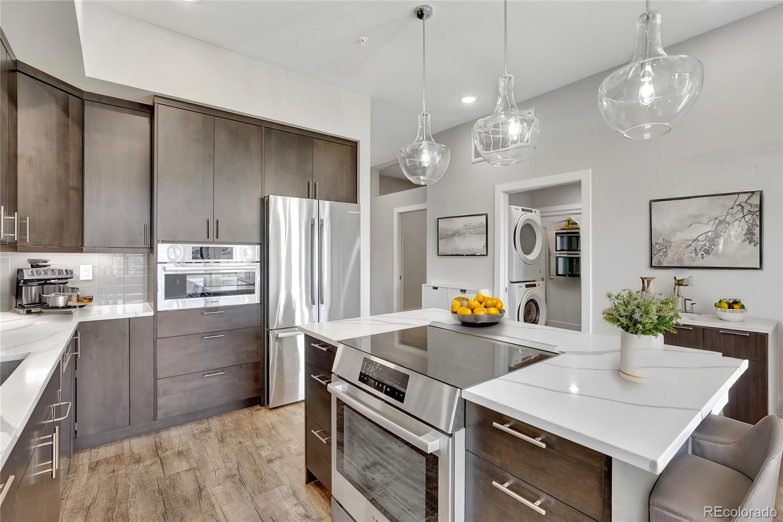 6618 E Lowry Boulevard Unit: 210