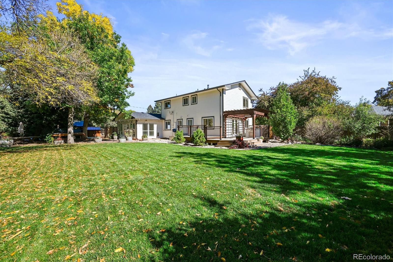 987 S Johnson Street