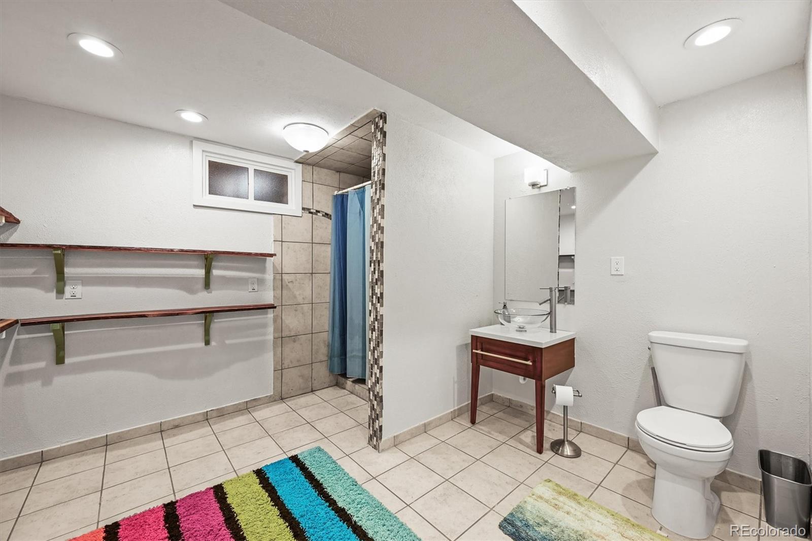 987 S Johnson Street