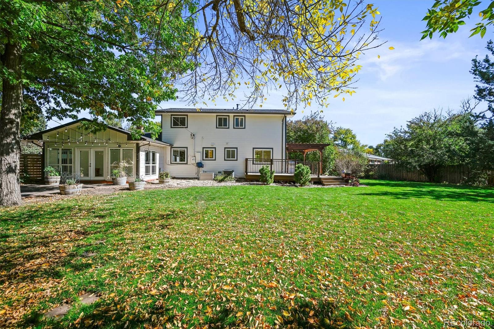 987 S Johnson Street