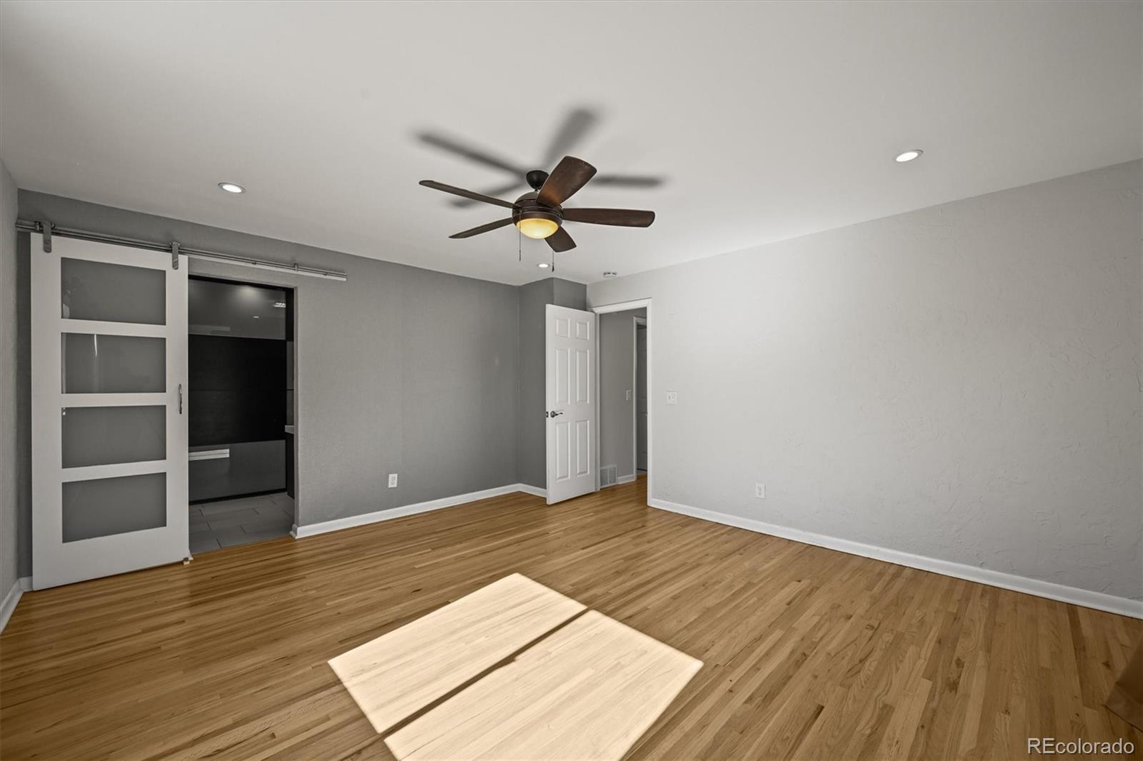 987 S Johnson Street