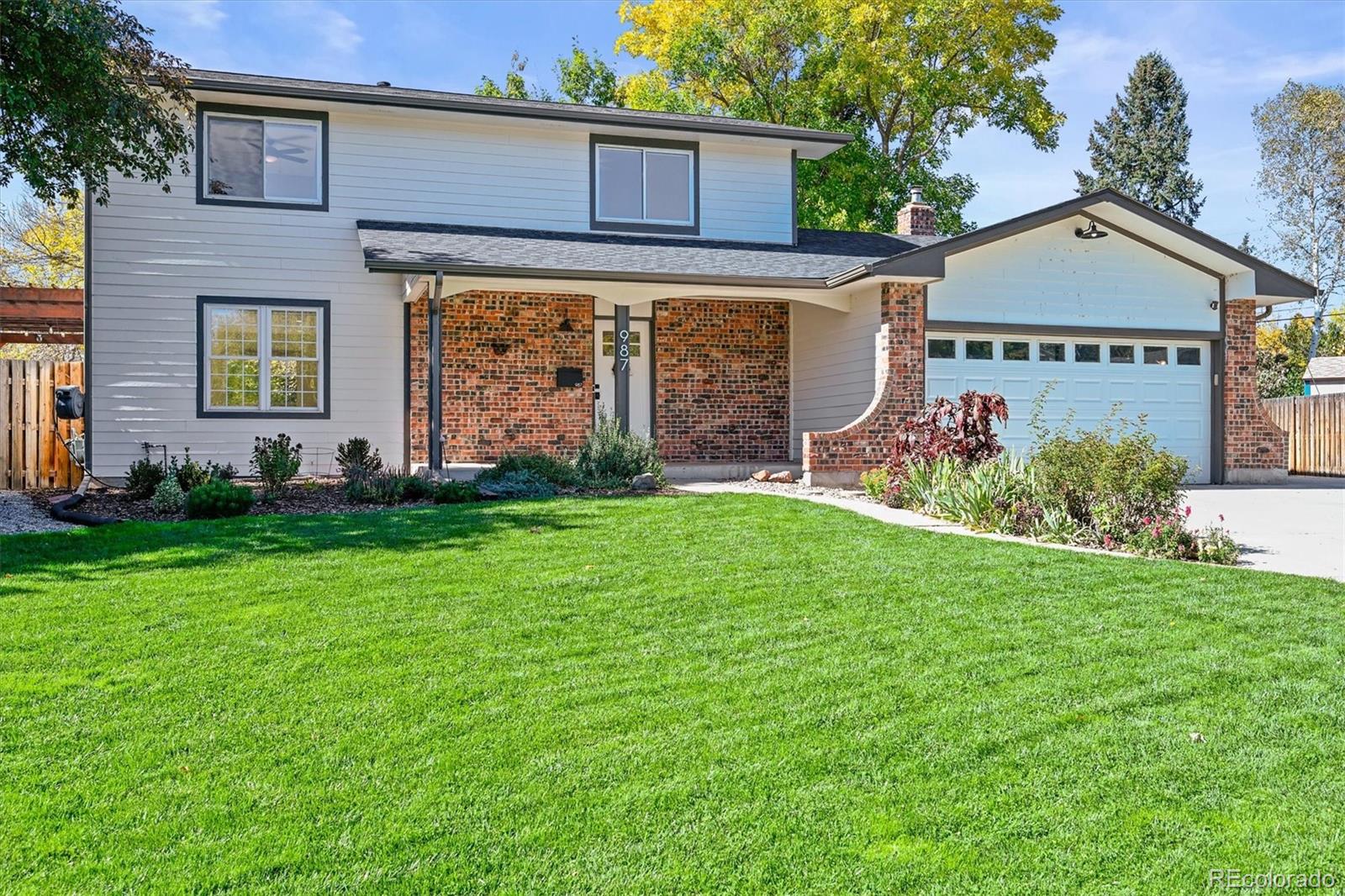 987 S Johnson Street