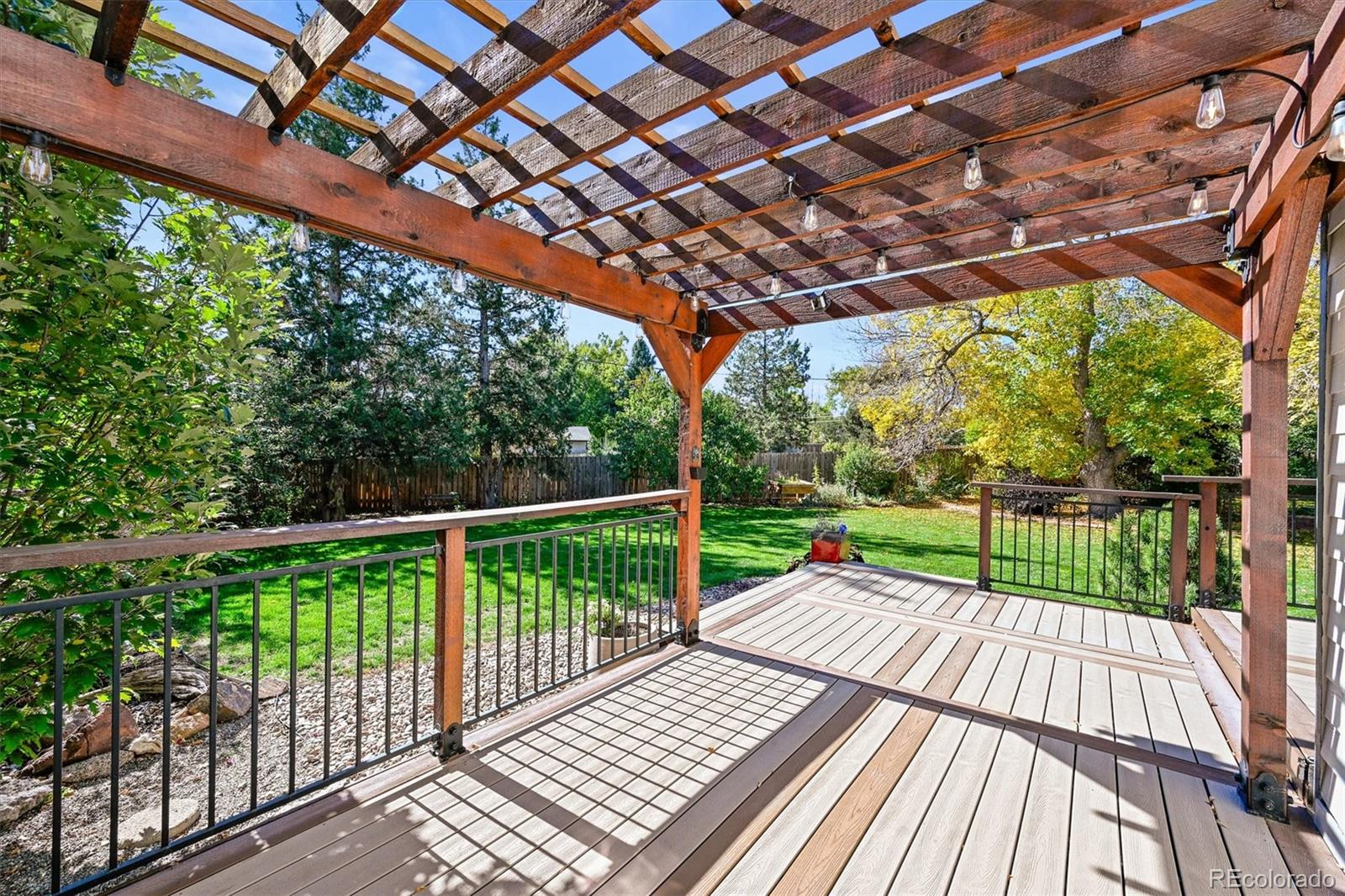 987 S Johnson Street