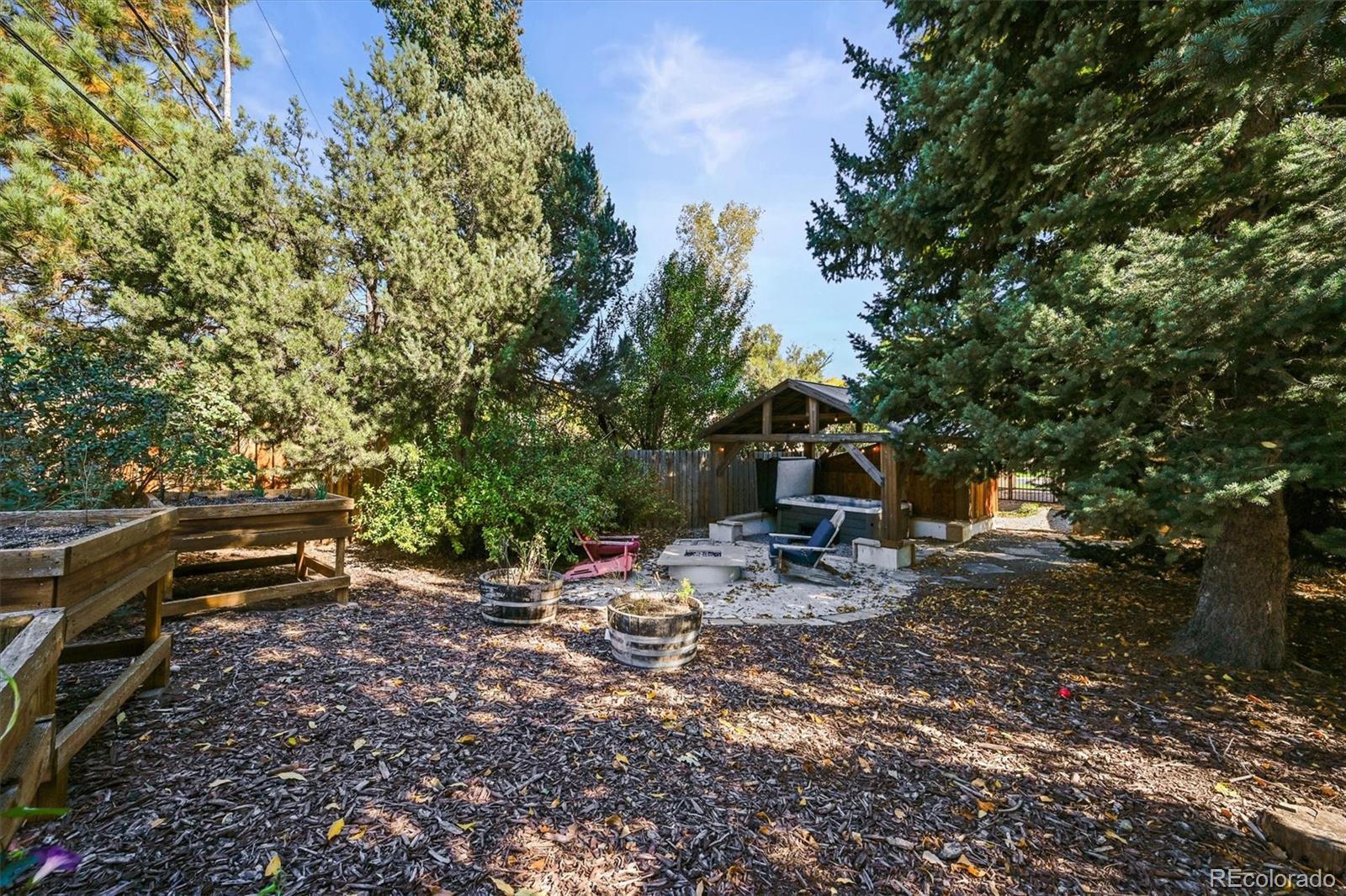 987 S Johnson Street