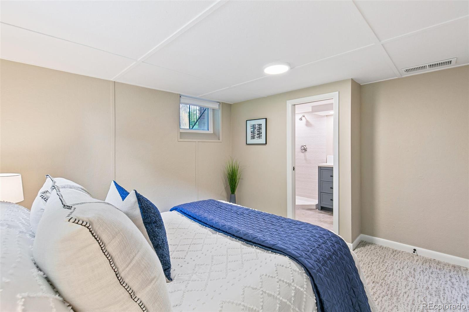 3127 S Corona Street