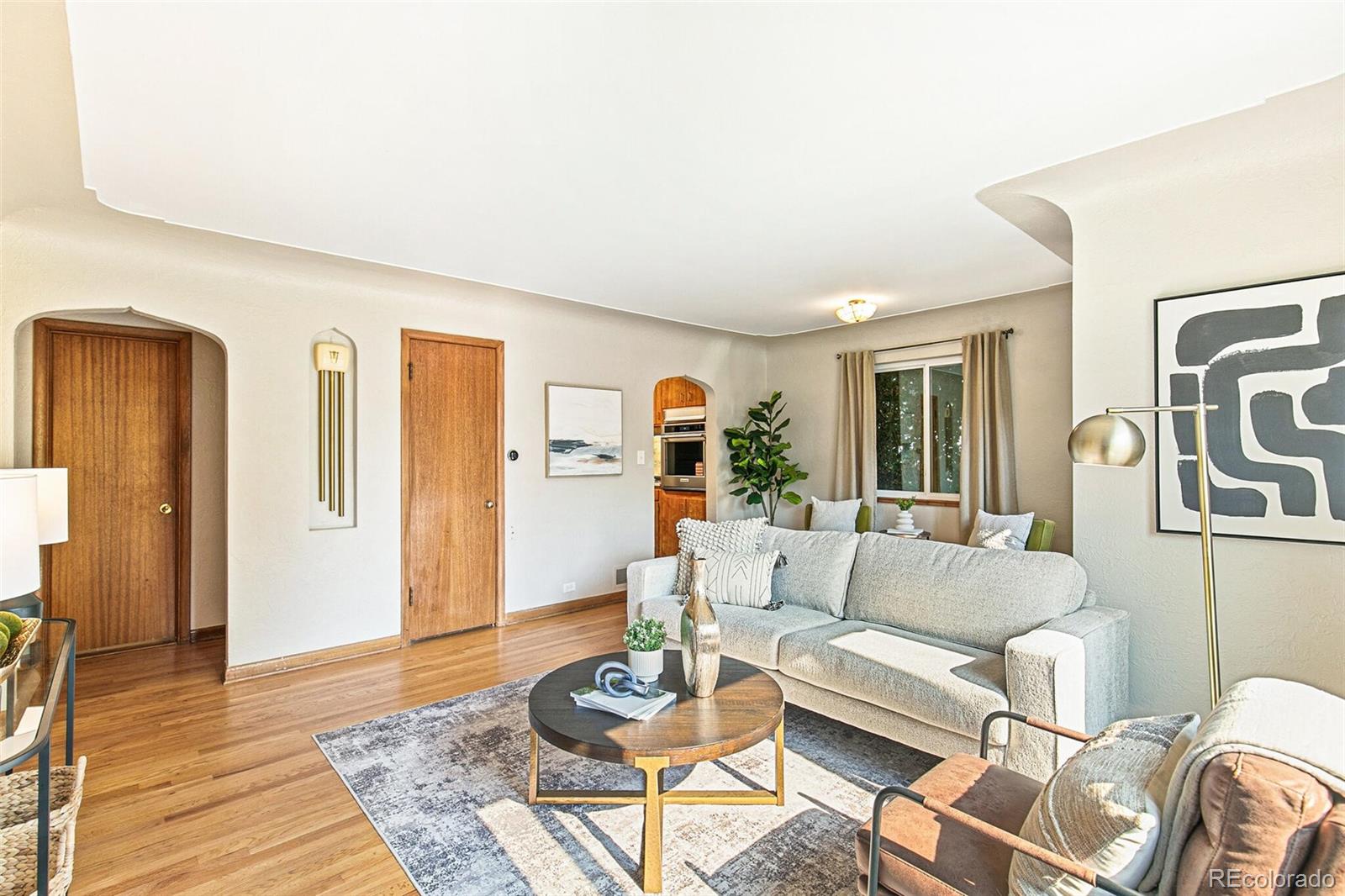 3127 S Corona Street