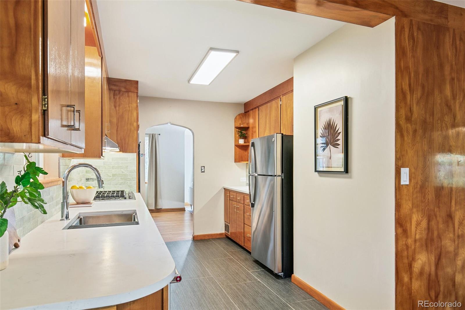 3127 S Corona Street