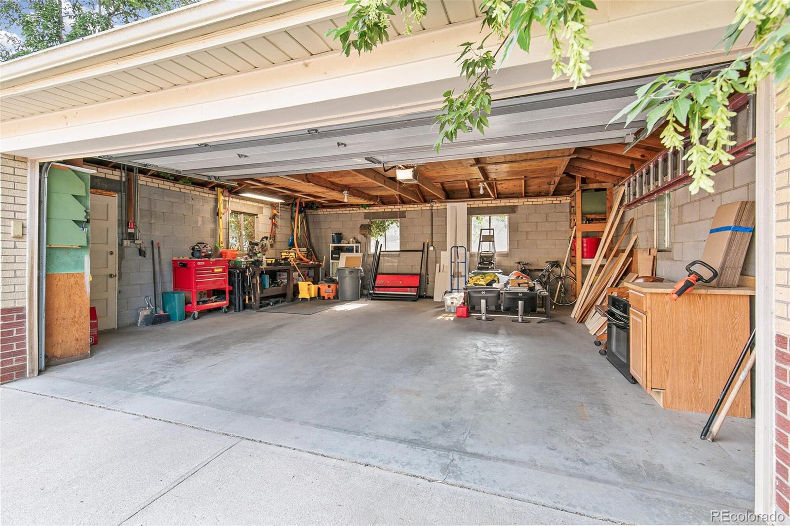 3127 S Corona Street