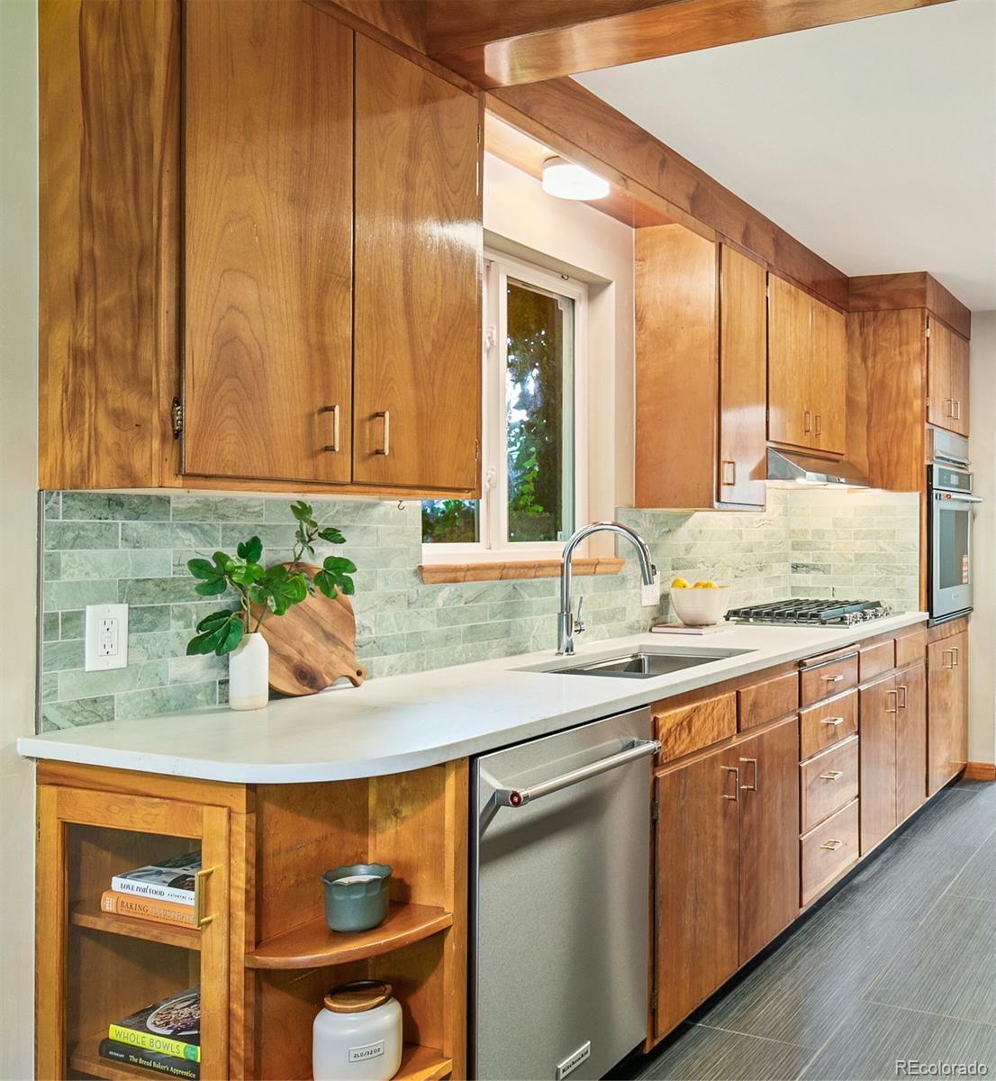 3127 S Corona Street