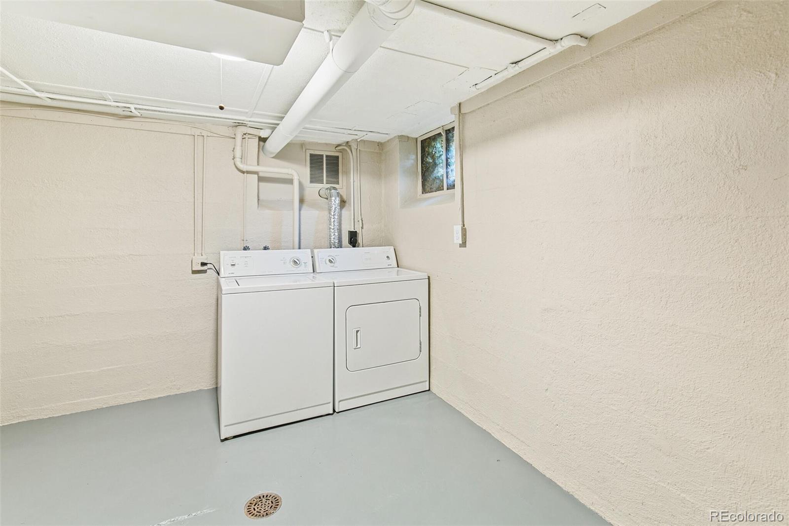 3127 S Corona Street