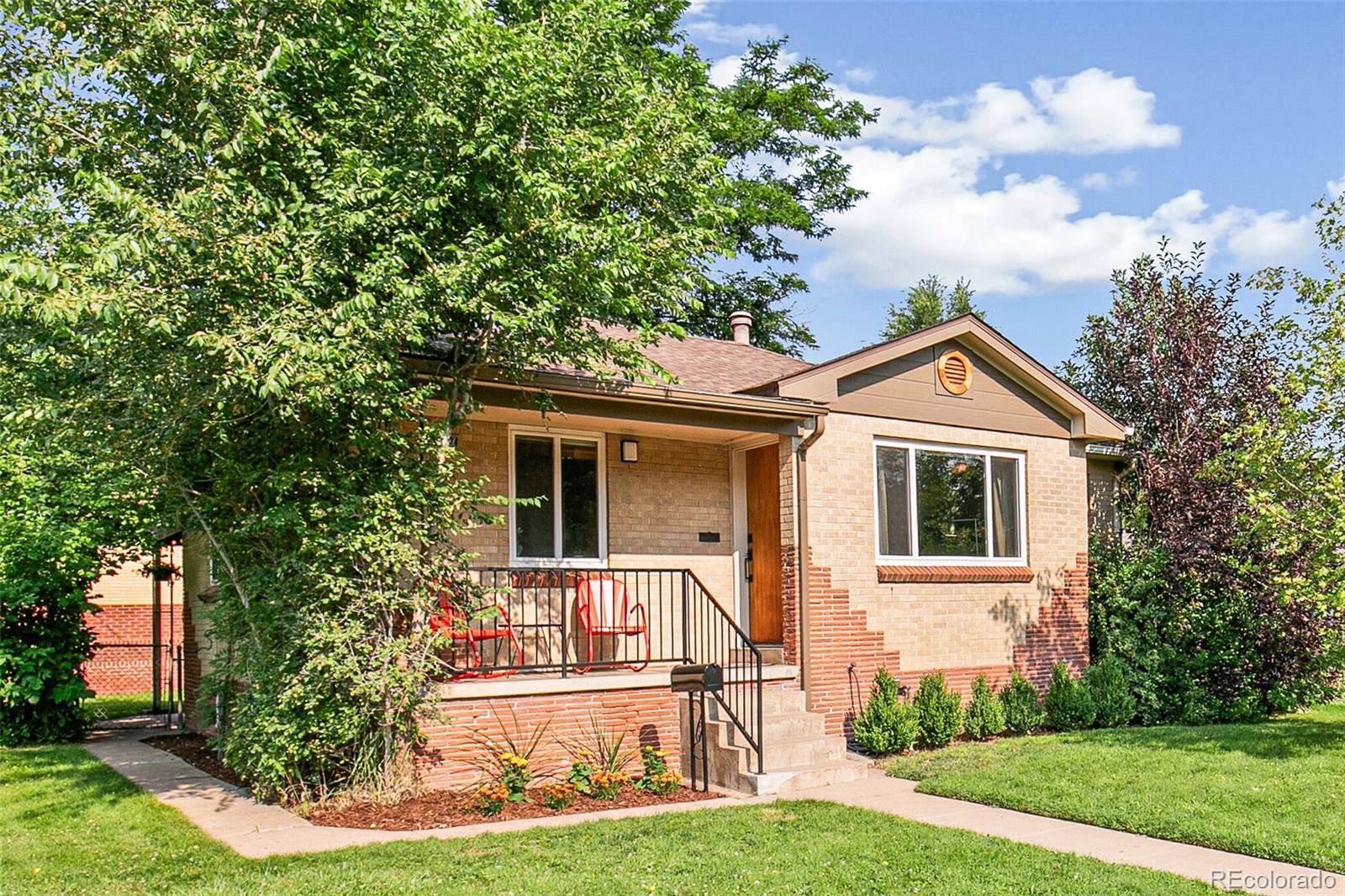 3127 S Corona Street