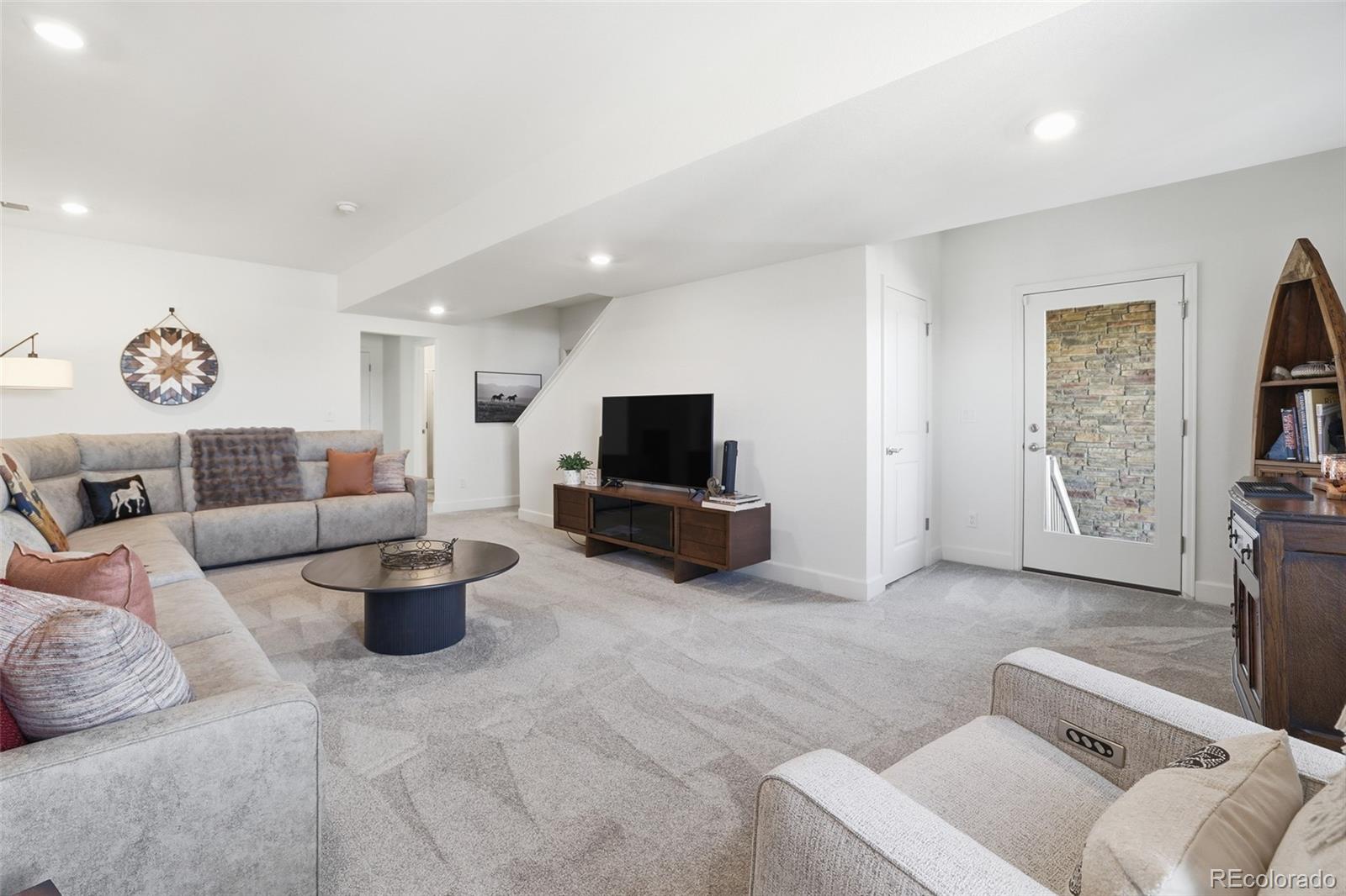 17693 W 93rd Place