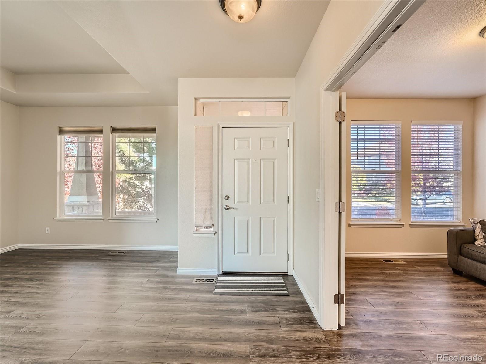 6523 S Irvington Way