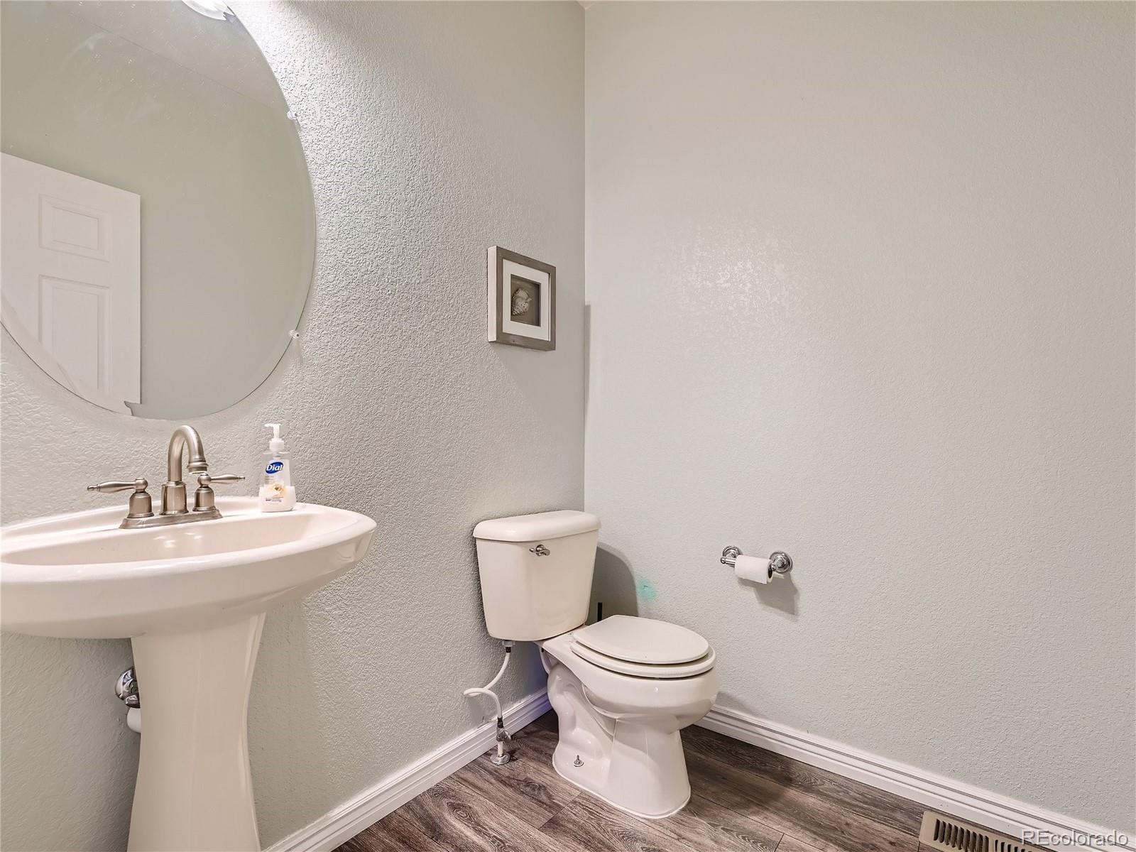 6523 S Irvington Way