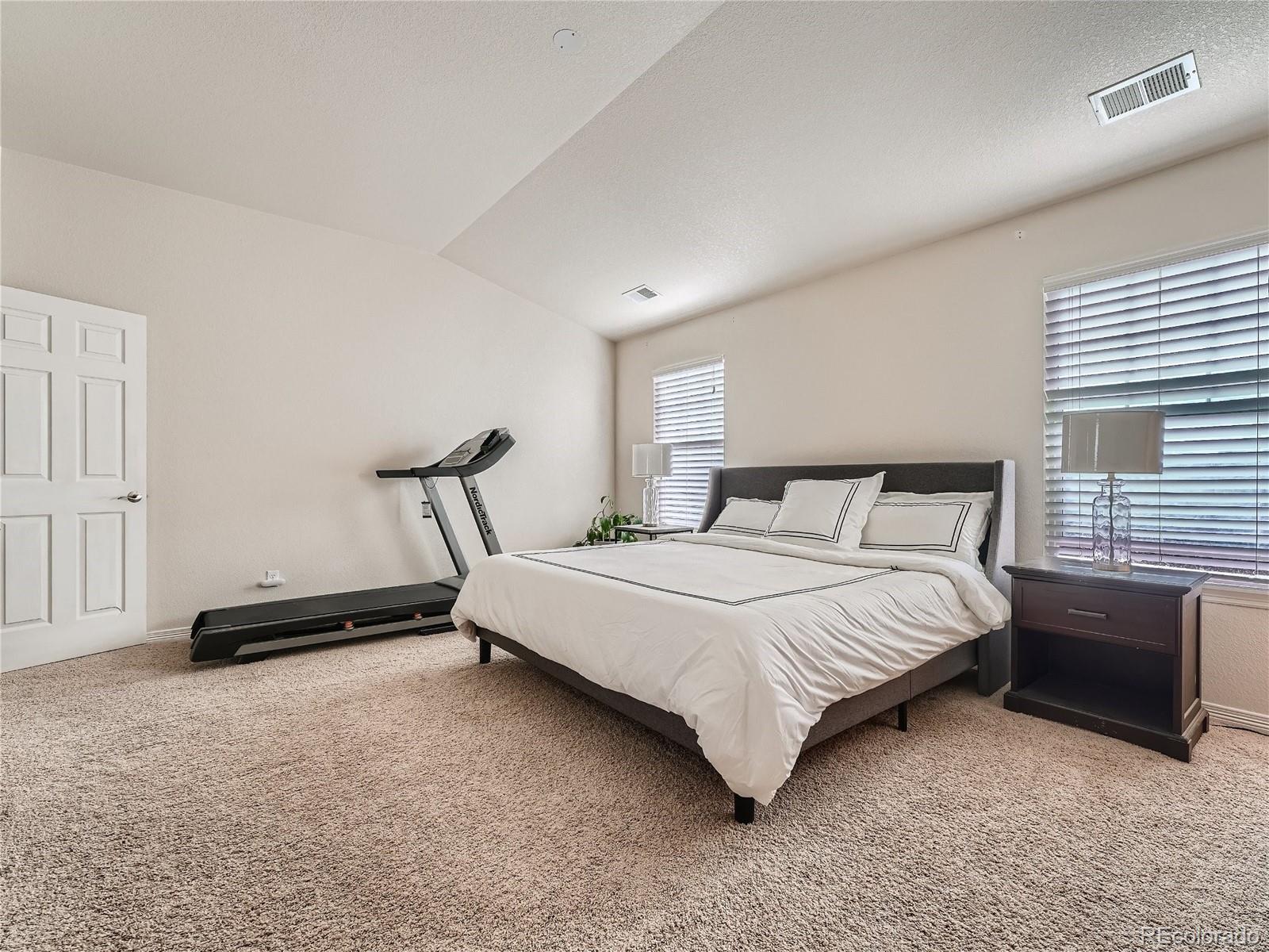 6523 S Irvington Way