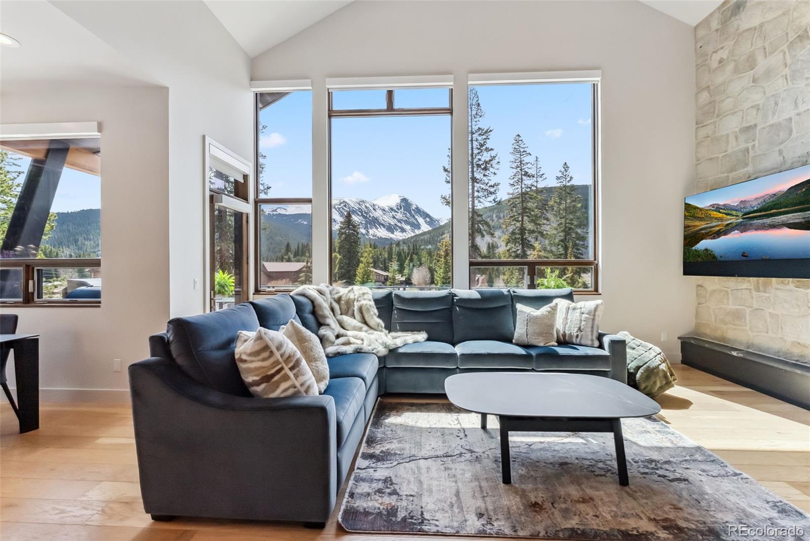 427 Whispering Pines Circle