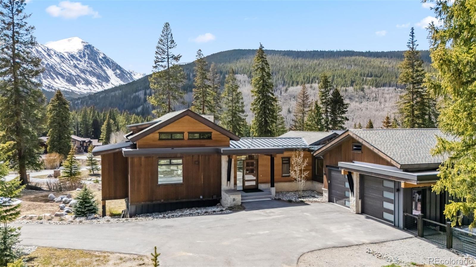 427 Whispering Pines Circle