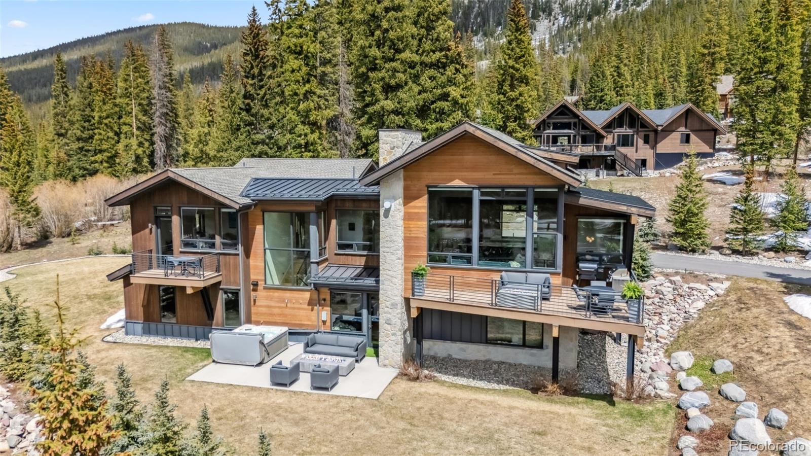 427 Whispering Pines Circle