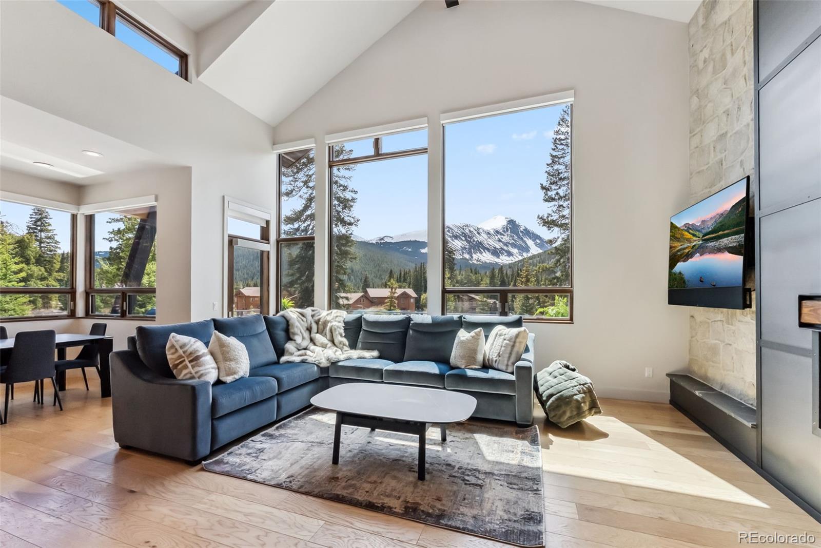 427 Whispering Pines Circle