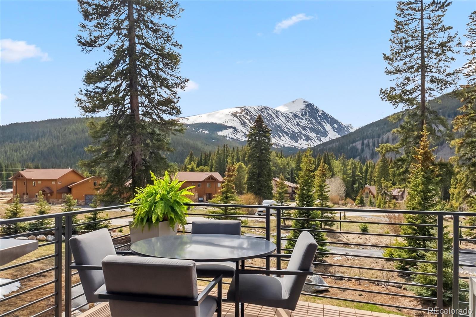 427 Whispering Pines Circle