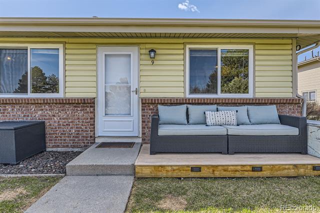 3225 S Garrison Street Unit: 9
