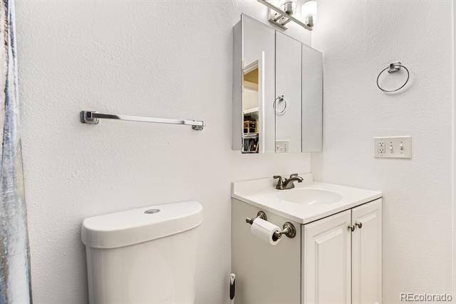 3225 S Garrison Street Unit: 9