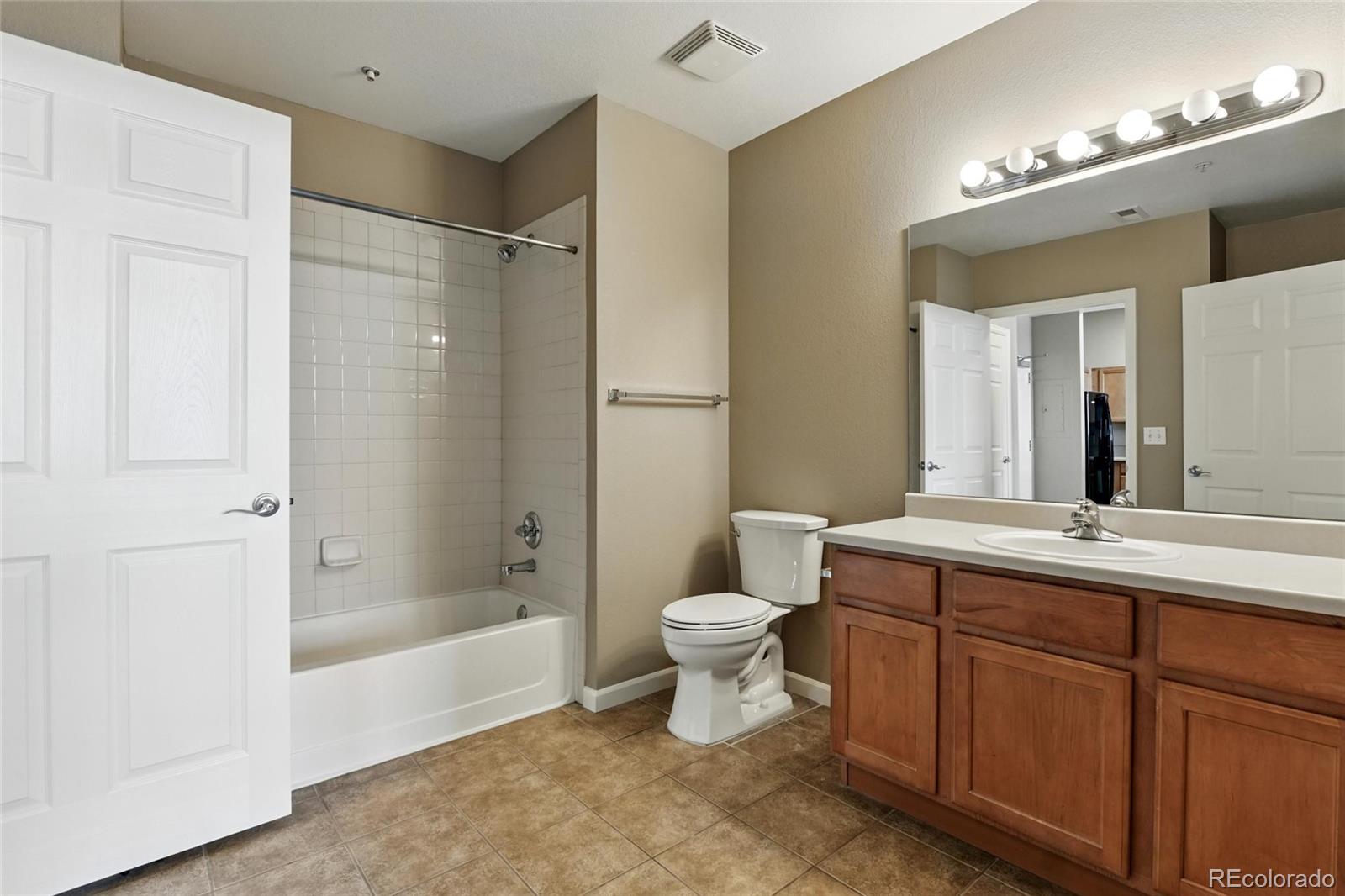 7931 W 55 th Avenue Unit: 105