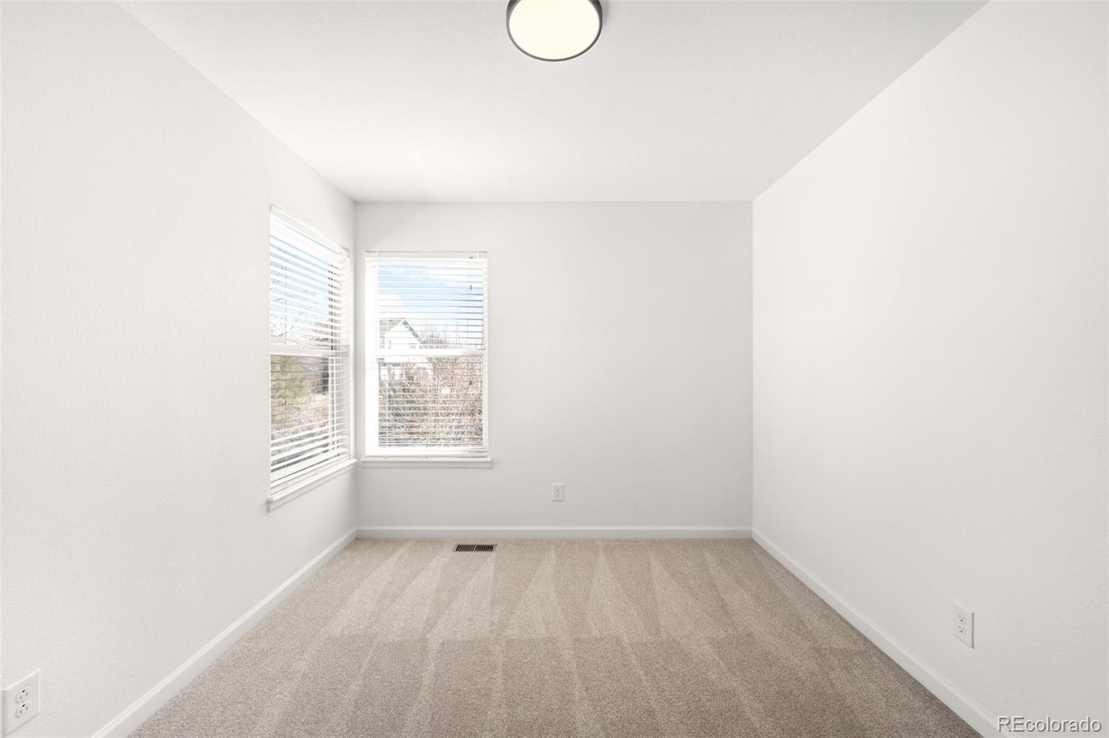 4962 N Blazingstar Trail