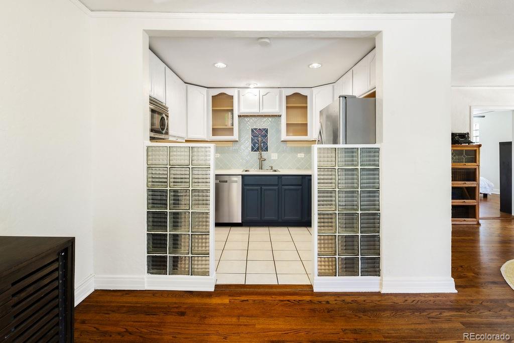 1029 N Pennsylvania Street Unit: 2E