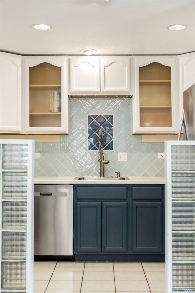 1029 N Pennsylvania Street Unit: 2E
