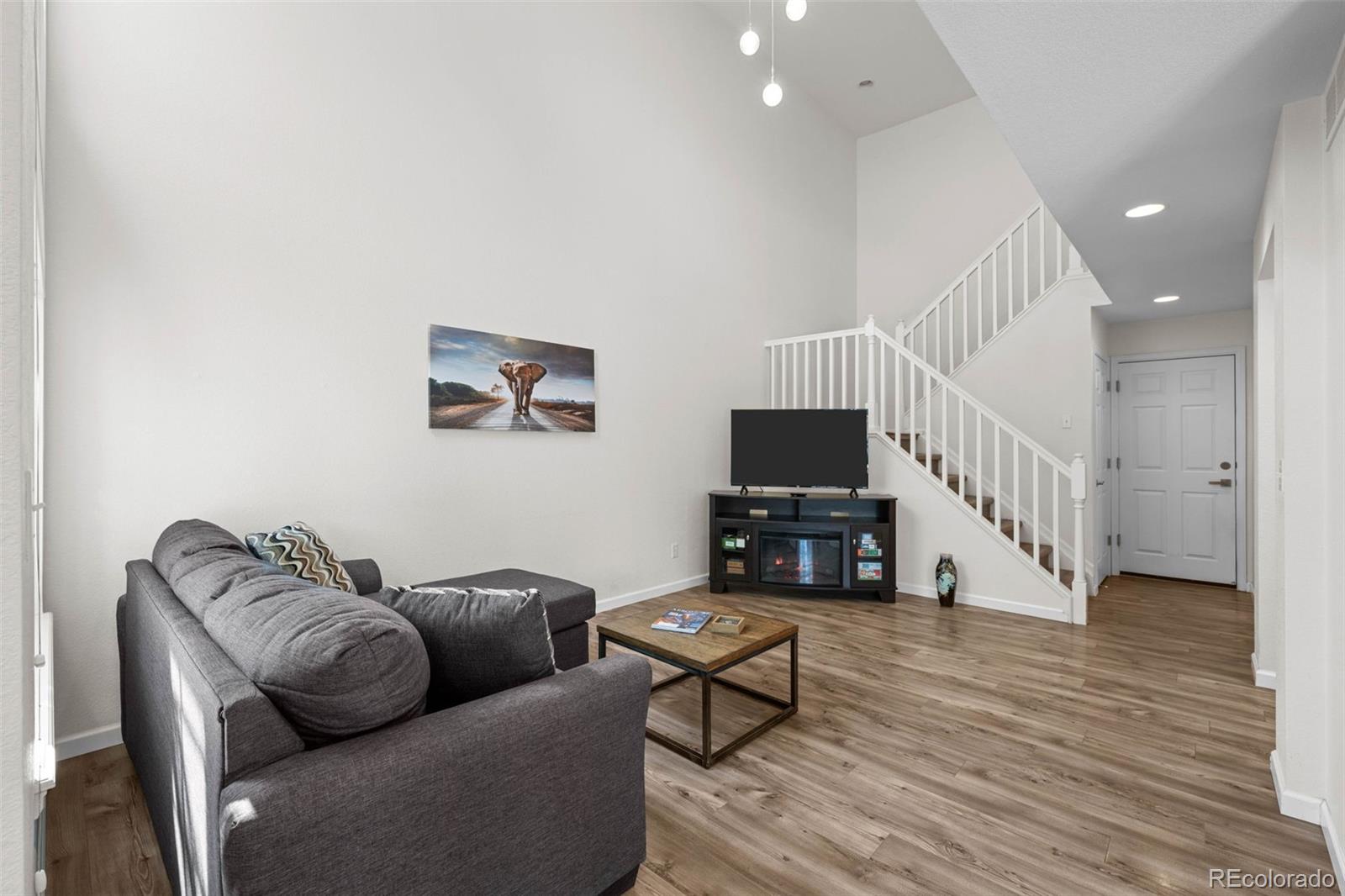 9610 Brentwood Way Unit: B