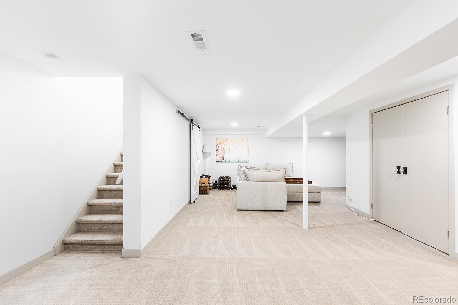 6246 W Coal Mine Place