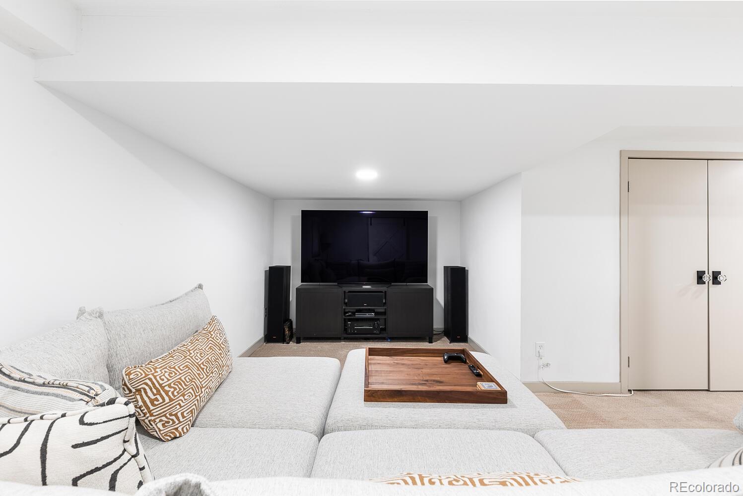 6246 W Coal Mine Place