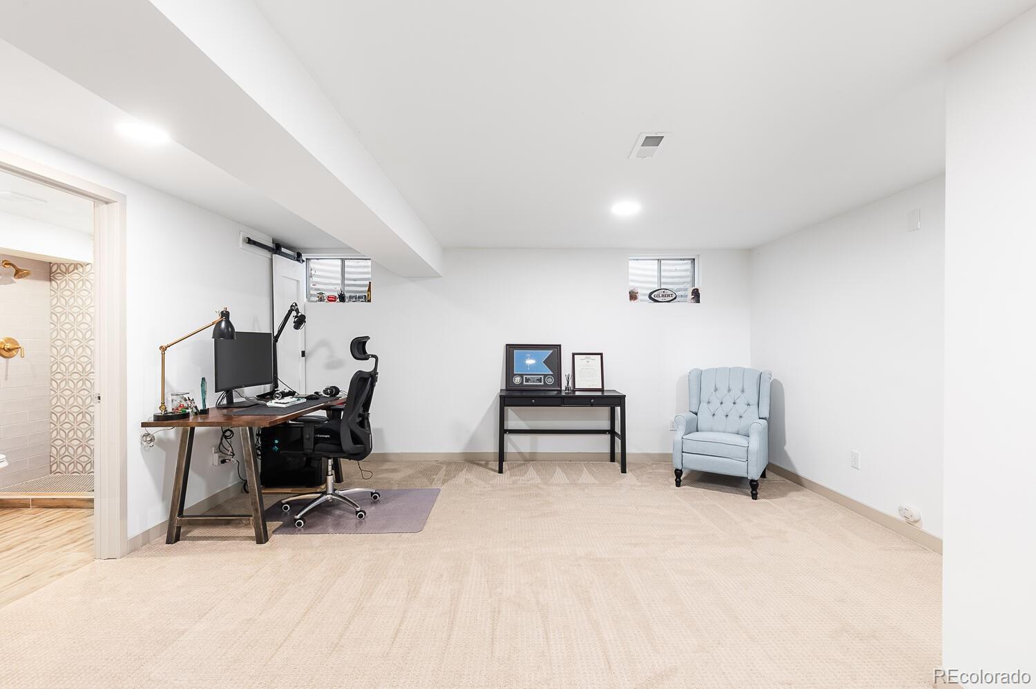 6246 W Coal Mine Place