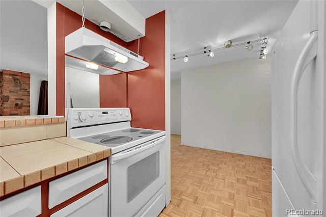 1366 Garfield Street Unit: 308