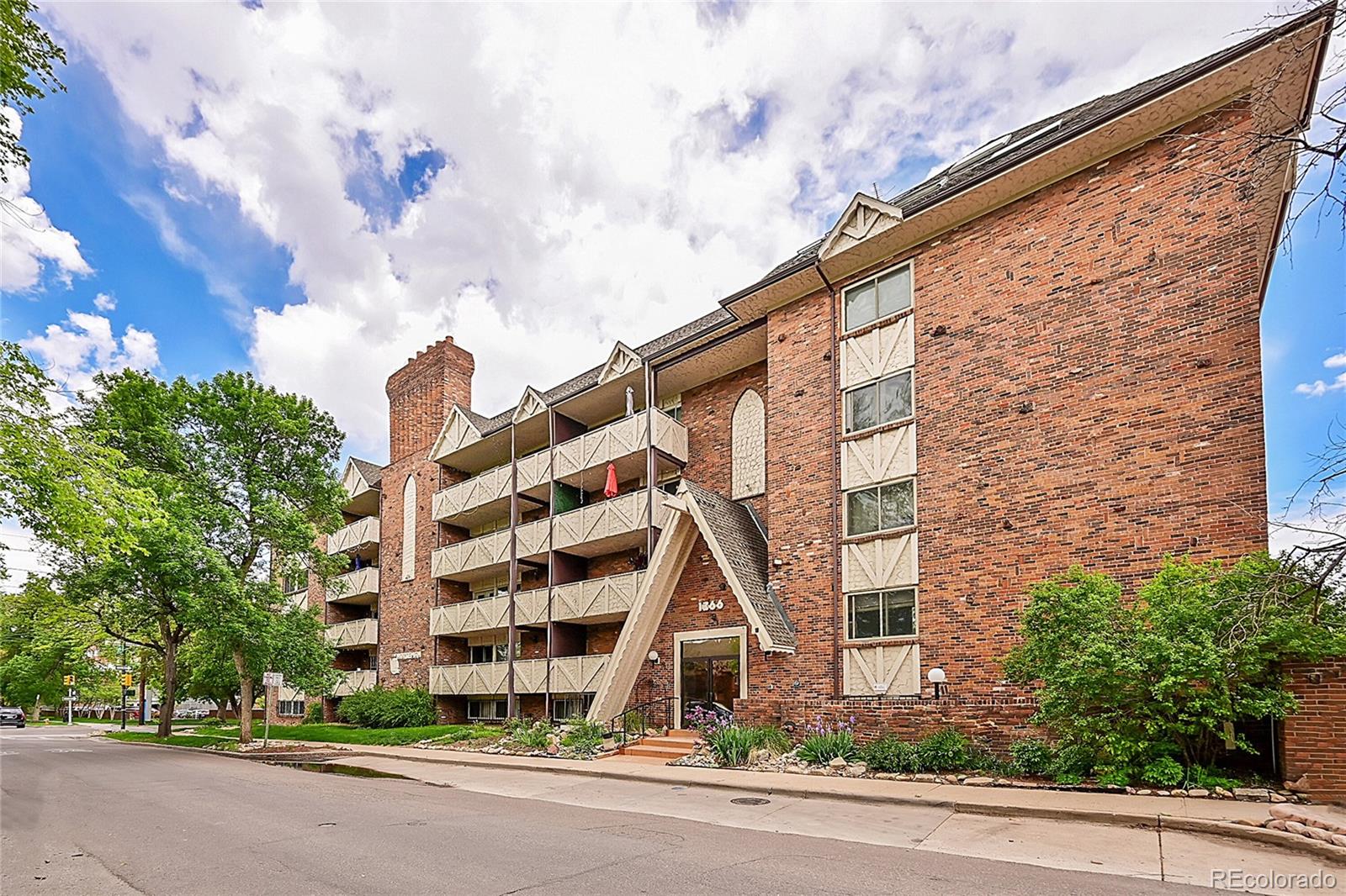 1366 Garfield Street Unit: 308