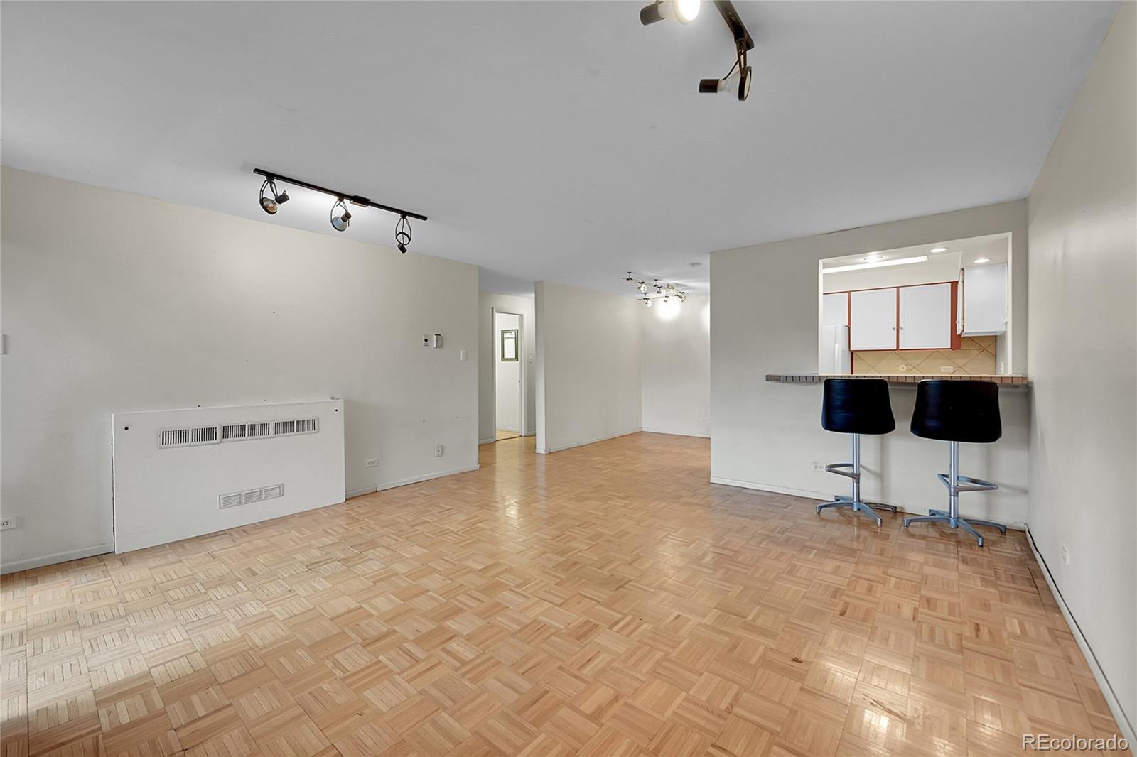 1366 Garfield Street Unit: 308