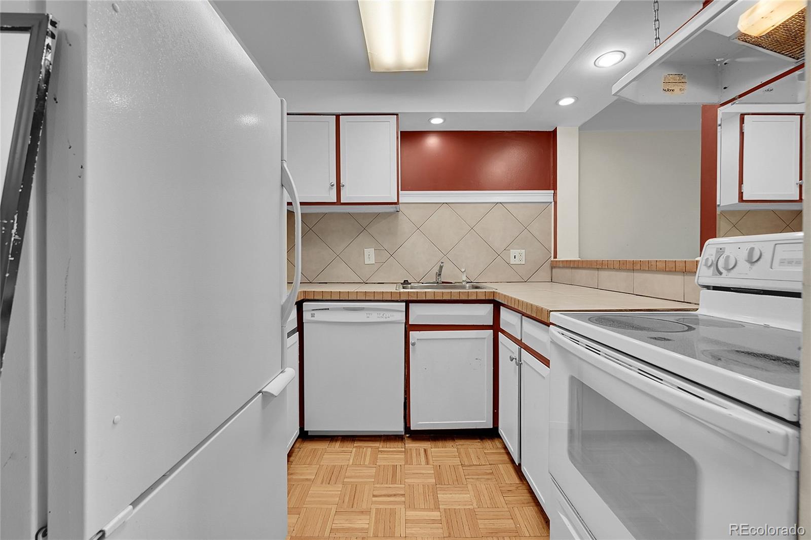 1366 Garfield Street Unit: 308